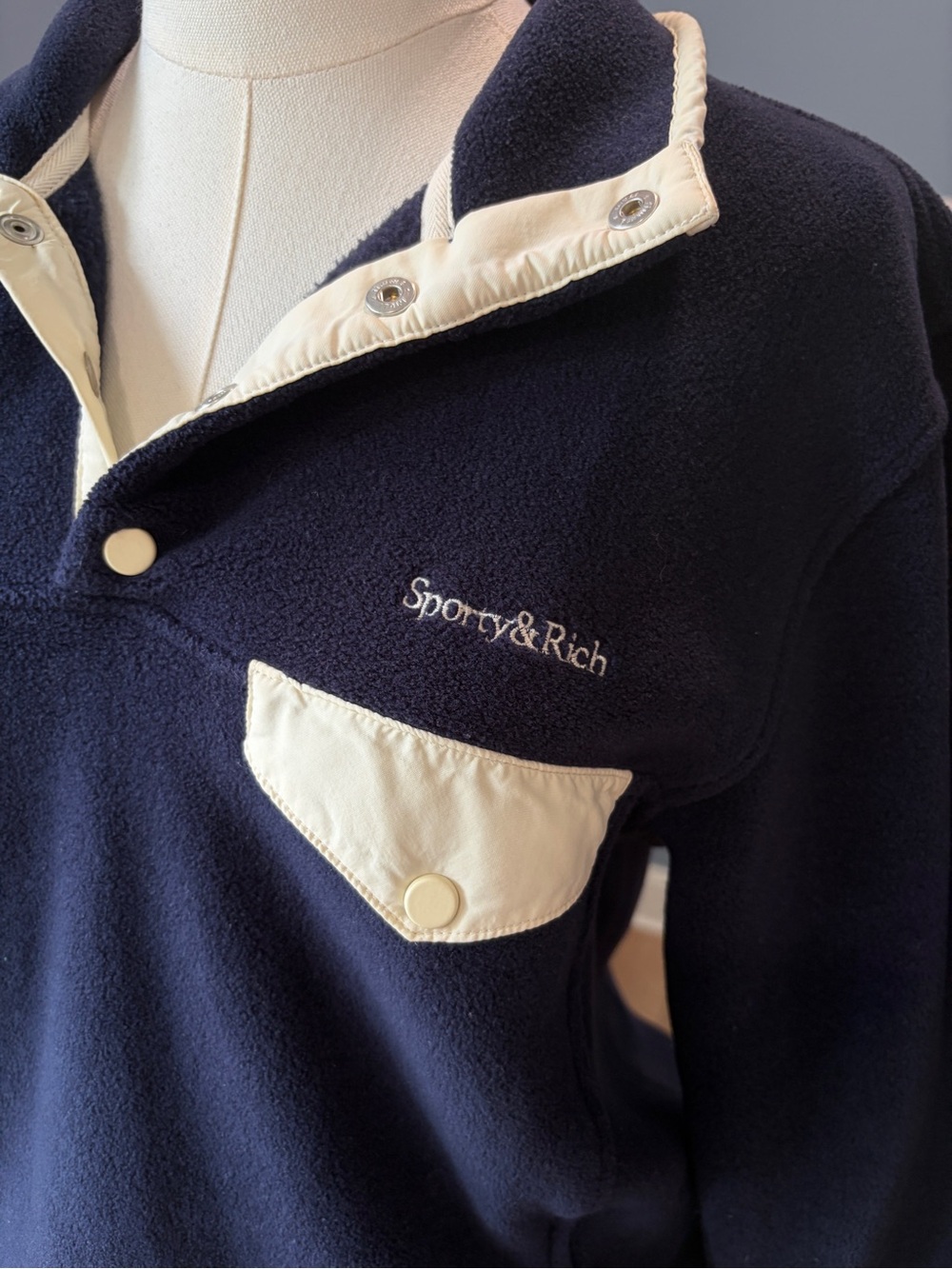Sporty & Rich Navy Fleece Snap Pullover Jacket Size L Cream Trim - Picture 3 of 9